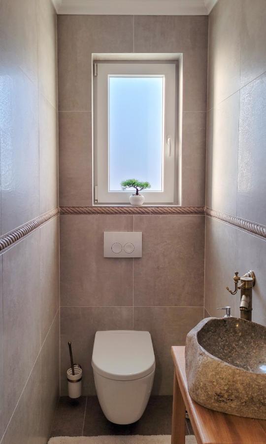 Villa Alara - Charming Villa With Heated Swimming Pool Milohnici Dış mekan fotoğraf