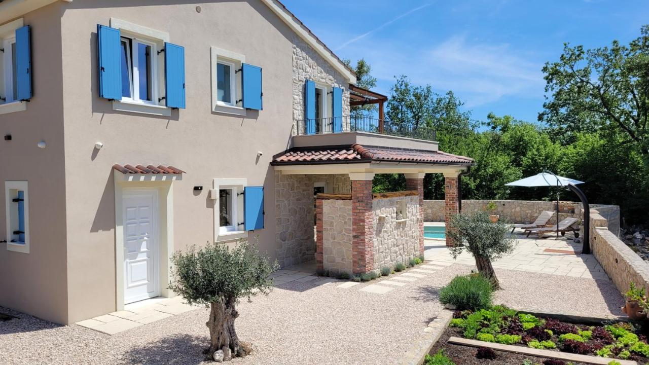 Villa Alara - Charming Villa With Heated Swimming Pool Milohnici Dış mekan fotoğraf